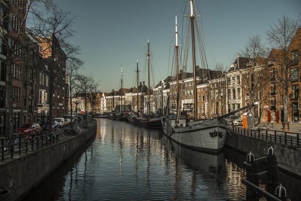 Checklist woningontruiming in Groningen met tips over planning, duurzaamheid en professionele hulp